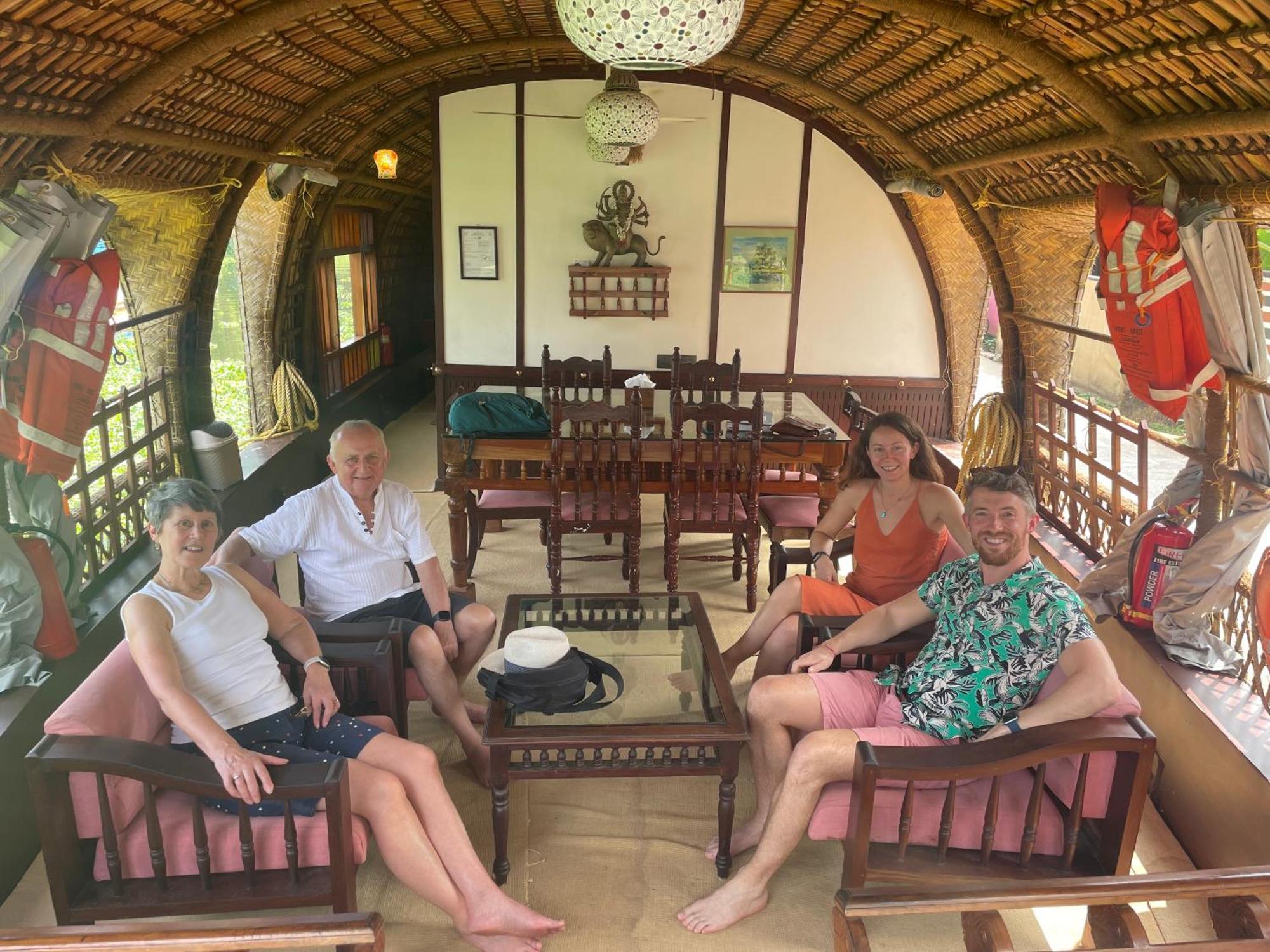 Отель Thara'S Houseboat Alappuzha Экстерьер фото